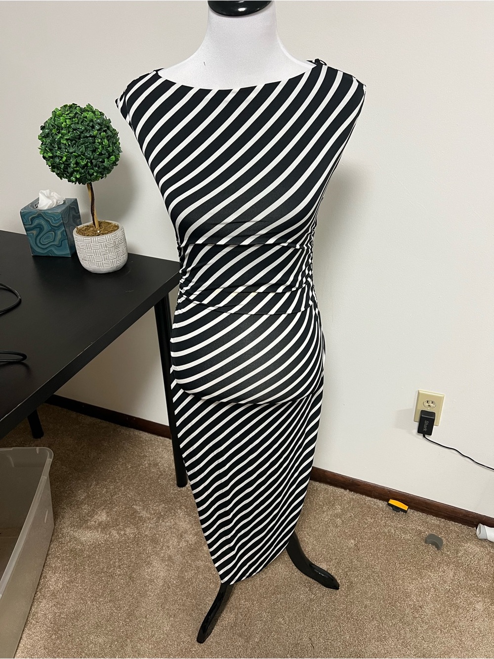 NWOT H&M Black and White Diagonal Stripe Midi Dress